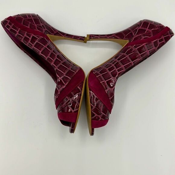 WHBM Size 6M Shoes Heels Pumps Shoes Maddox Faux Alligator - Picture 9 of 15